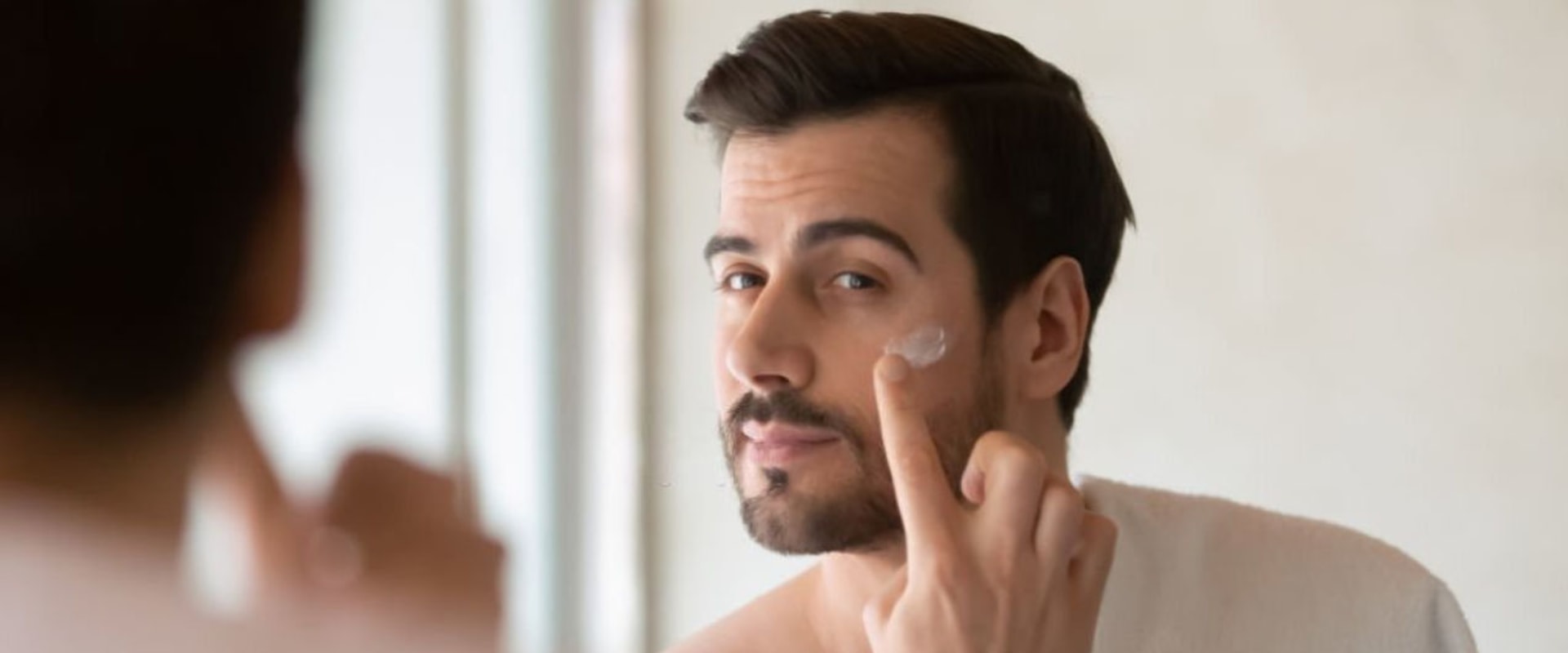 The Best Men's Beauty Care Products for Dry Skin: A Guide for Dry Skin